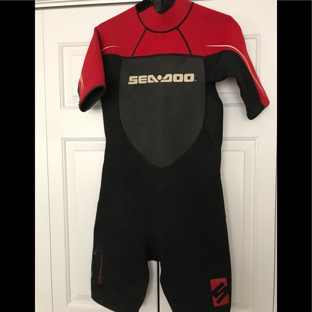 Men’s size Med or Women’s LG Sea*Doo    Wet Suit.
